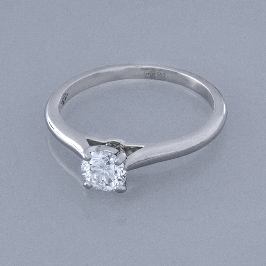 Ювелирное изделие Cartier  кольцо с бриллиантом 0,40ct