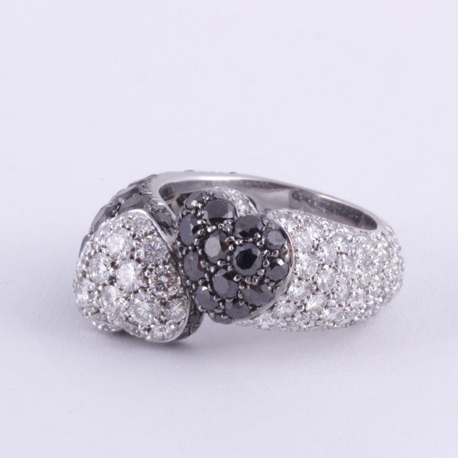 Ювелирное изделие de Grisogono De Grisogono 
Romantic 18K White Gold Ring