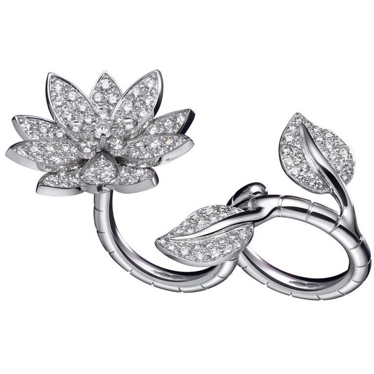 Ювелирное изделие Van Cleef & Arpels  
Lotus Between The Finger Ring