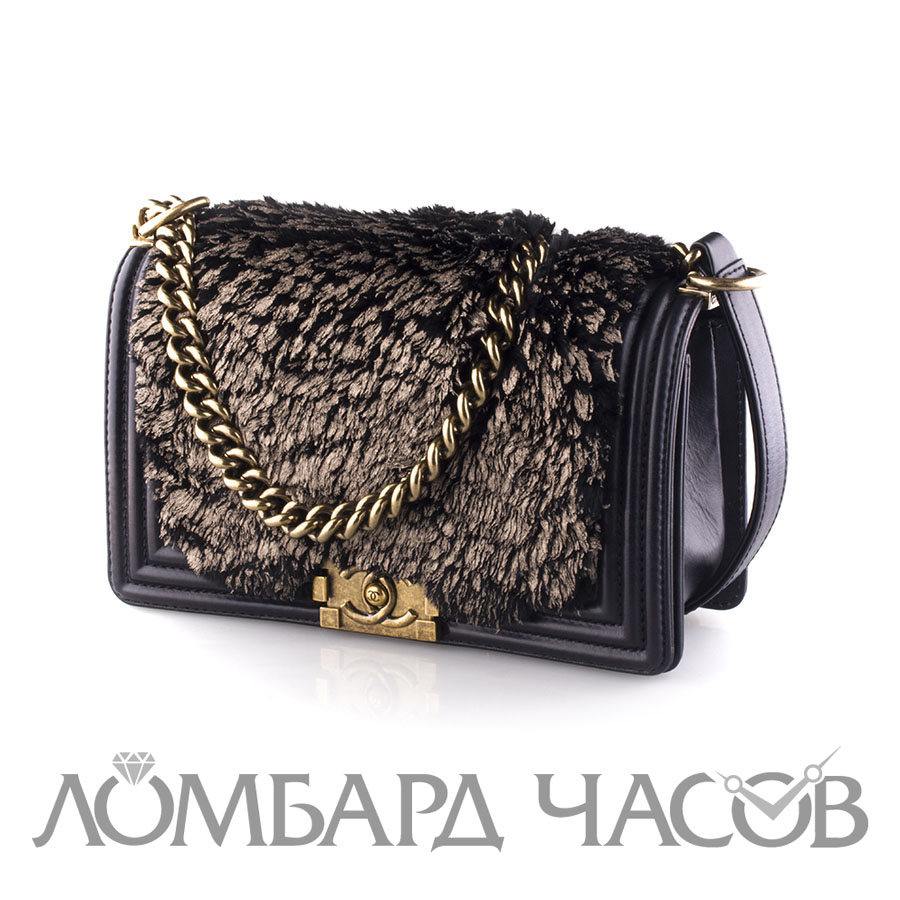 Аксессуар Chanel  Boy Classic Flap Medium With Rabbit Fur Shoulder Bag
