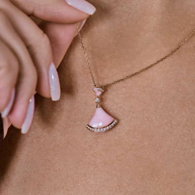 Подвеска Bvlgari Divas’ Dream Pink Opal Rose gold