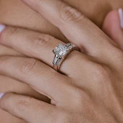 Кольцо No name 2,17 ct H/VS1 Princess cut Diamond & Baguette cut diamonds