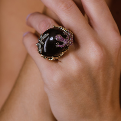 Кольцо Ralfdiamonds Black Onyx & Diamonds & Sapphire & Yellow Gold