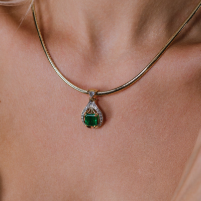 Колье No name с изумрудом 3,60 ct Strong Bluish Green/SI1 и бриллиантами