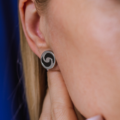 Серьги Bvlgari Optical Illusion Collection White Gold & Onyx