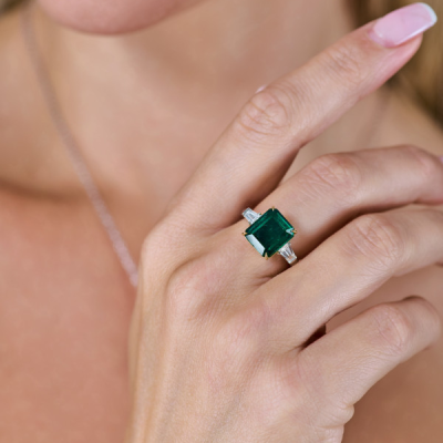 Кольцо Yanush Gioielli 4,49 ct Natural Octagonal Cut Vivid Green Emerald Zambia & Diamonds