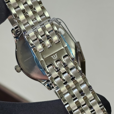 Швейцарские часы Maurice Lacroix Les Classiques Date