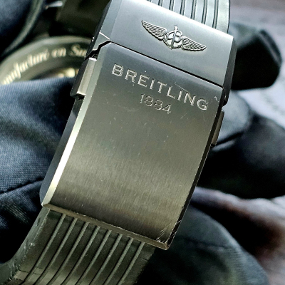 Швейцарские часы Breitling Navitimer 01