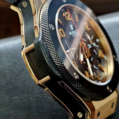 Швейцарские часы Hublot Big Bang Gold Ceramic 44 mm