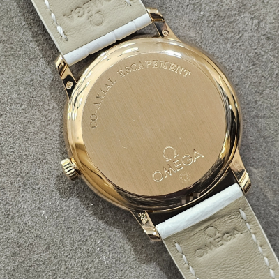 Швейцарские часы Omega De Ville Prestige 39 mm