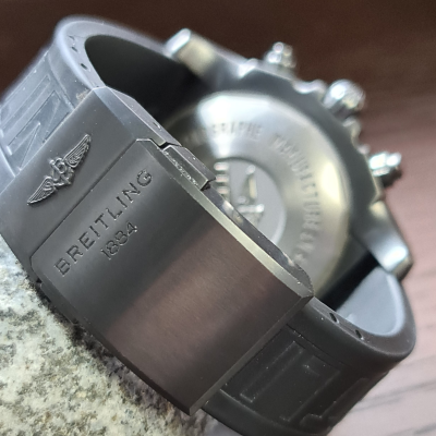 Швейцарские часы Breitling Chronomat GMT Limited Edition