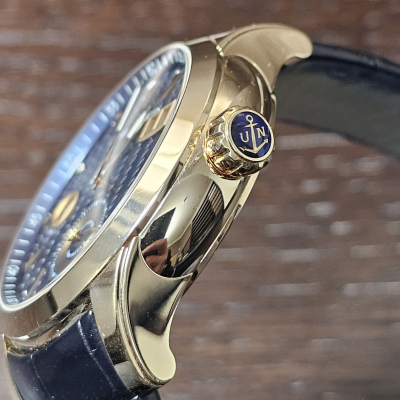 Швейцарские часы Ulysse Nardin Dual Time Big Date 42 mm