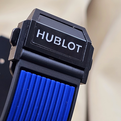 Швейцарские часы Hublot Unico Blue Magic