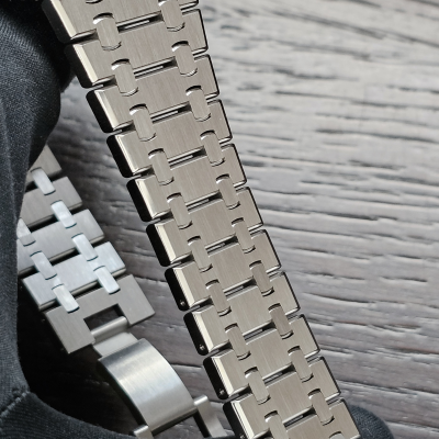 Швейцарские часы Audemars Piguet  ROYAL OAK CHRONOGRAPH 41 MM