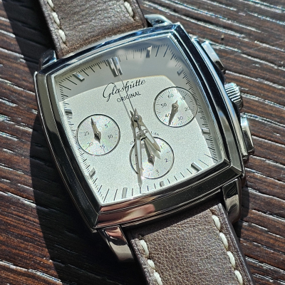 Швейцарские часы Glashutte Original Senator Karree Chronograph