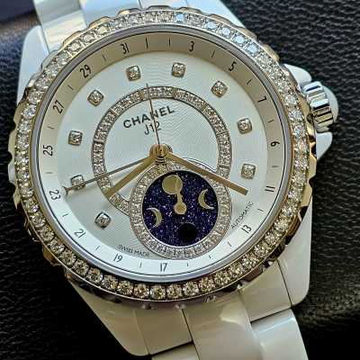 Швейцарские часы Chanel J12