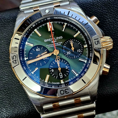 Швейцарские часы Breitling Chronomat B01