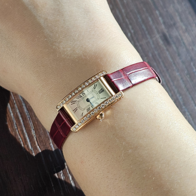 Швейцарские часы Cartier Tank Americaine