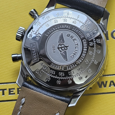 Швейцарские часы Breitling Navitimer