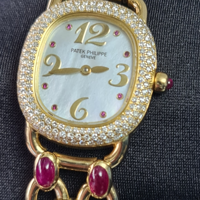 Швейцарские часы Patek Philippe Lady's Golden Ellipse