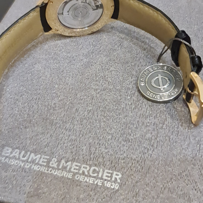 Швейцарские часы Baume & Mercier Clifton 39 mm