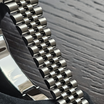 Швейцарские часы Rolex Sky-Dweller 42mm Steel and White Gold