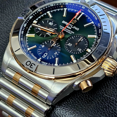 Швейцарские часы Breitling Chronomat B01