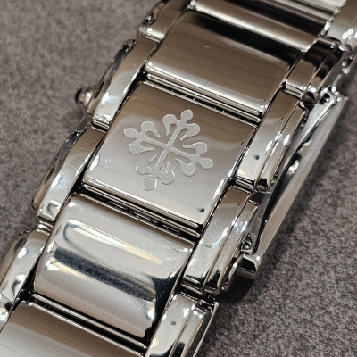 Швейцарские часы Patek Philippe Twenty-4