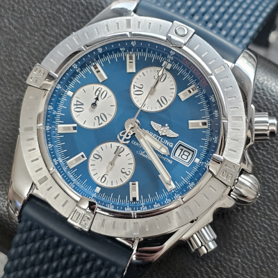 Швейцарские часы Breitling Chronomat Evolution
