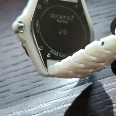 Швейцарские часы Chanel Full Size White J12 - Pink Sapphire Bezel 42mm