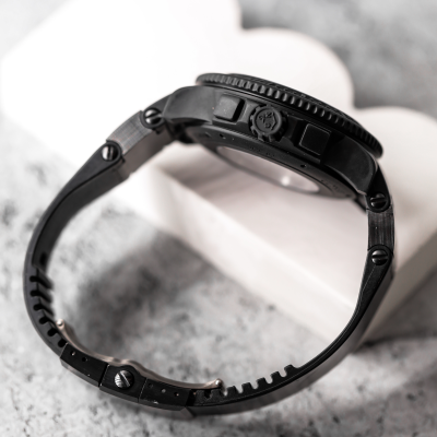 Швейцарские часы Ulysse Nardin Marine Black Sea Chronograph