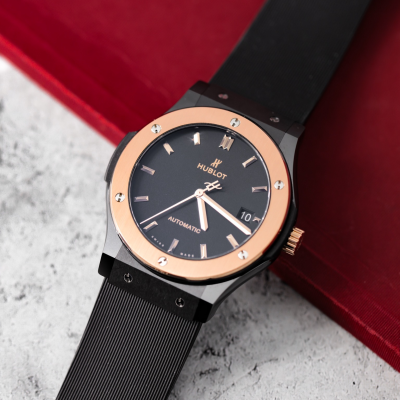 Швейцарские часы Hublot Classic Fusion Ceramic King Gold 45 Mm