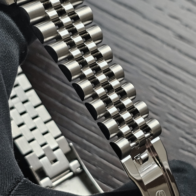 Швейцарские часы Rolex Sky-Dweller 42mm Steel and White Gold