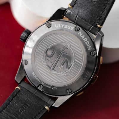 Швейцарские часы Ulysse Nardin Diver 42 mm