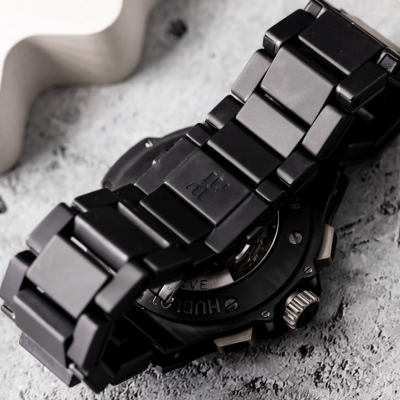 Швейцарские часы Hublot Big Bang Aero Bang