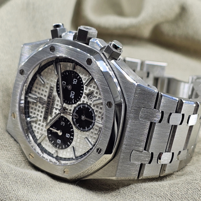 Швейцарские часы Audemars Piguet ROYAL OAK CHRONOGRAPH 41 MM