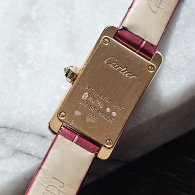 Швейцарские часы Cartier Tank Americaine