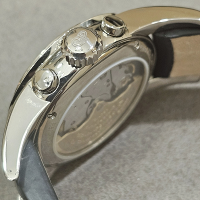 Швейцарские часы Girard-Perregaux Lady Chronograph