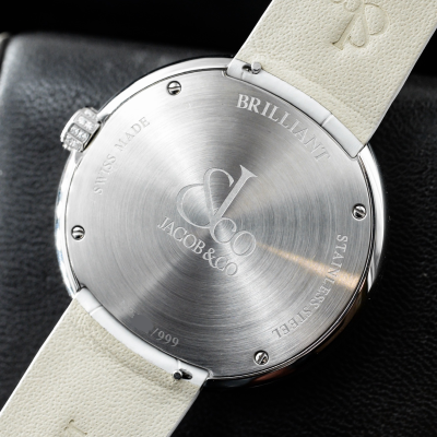 Швейцарские часы Jacob & Co. Brilliant Half Pave