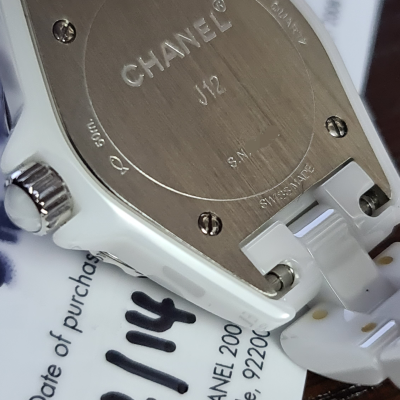 Швейцарские часы Chanel J12