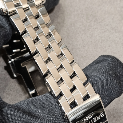 Швейцарские часы Breitling Cockpit Chronograph