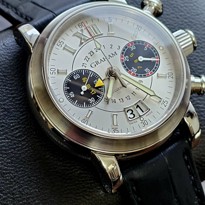 Швейцарские часы Graham Silverstone Chronograph