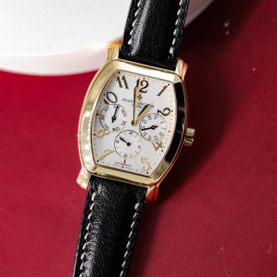 Швейцарские часы Vacheron Constantin Malte Tonneau Day & Date Royal Eagle