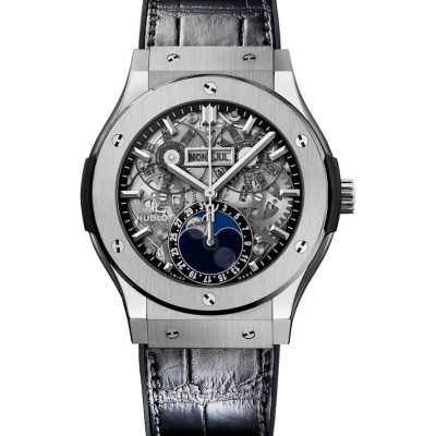Швейцарские часы Hublot Classic Fusion Aerofusion Moonphase Titanium