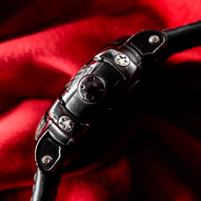 Швейцарские часы Romain Jerome Moon Dust-DNA Black Mood