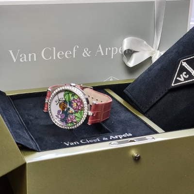Швейцарские часы Van Cleef & Arpels Plique a Jour & Paillonne Enamel