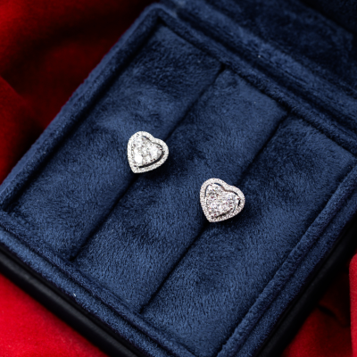 Серьги Jacob & Co.  DIAMOND HEART EARRINGS