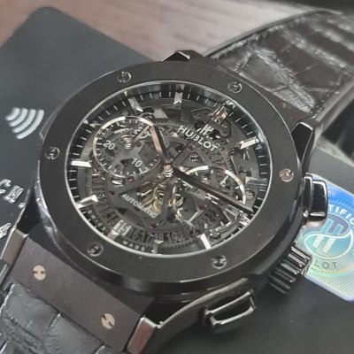 Швейцарские часы Hublot Classic Fusion Black Magic Skeleton Dial 45mm