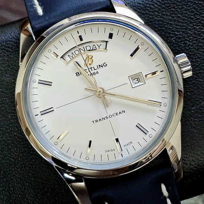 Швейцарские часы Breitling Transocean