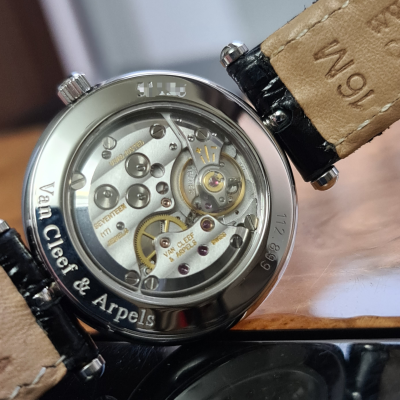 Швейцарские часы Van Cleef & Arpels La collection